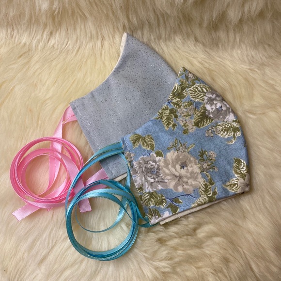 ❤️ Set of Two Face Masks ❤️ - Picture 1 of 5